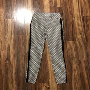 Stretchy cropped pants